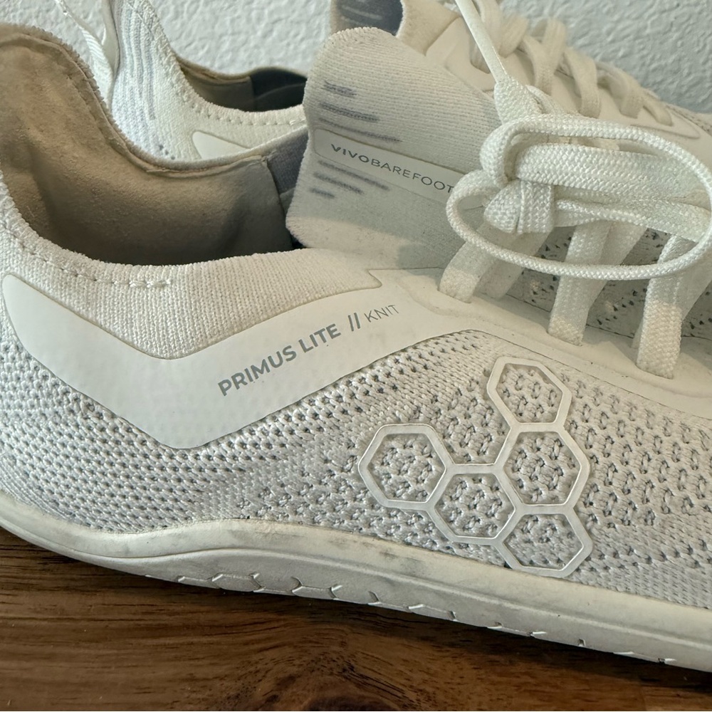 VivoBarefoot- Women’s White Lite Knit Sneakers- Size 8 - Picture 4 of 7